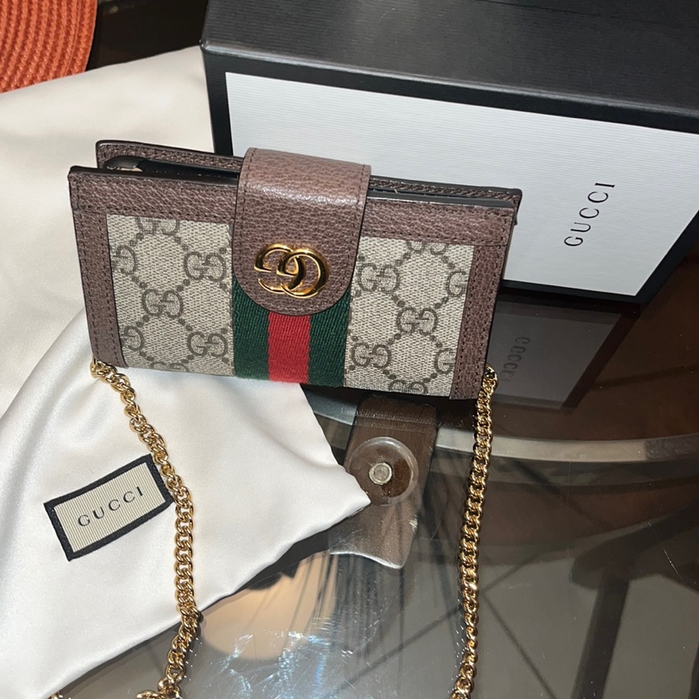 Authentic Gucci phone case wallet with crossbody chain